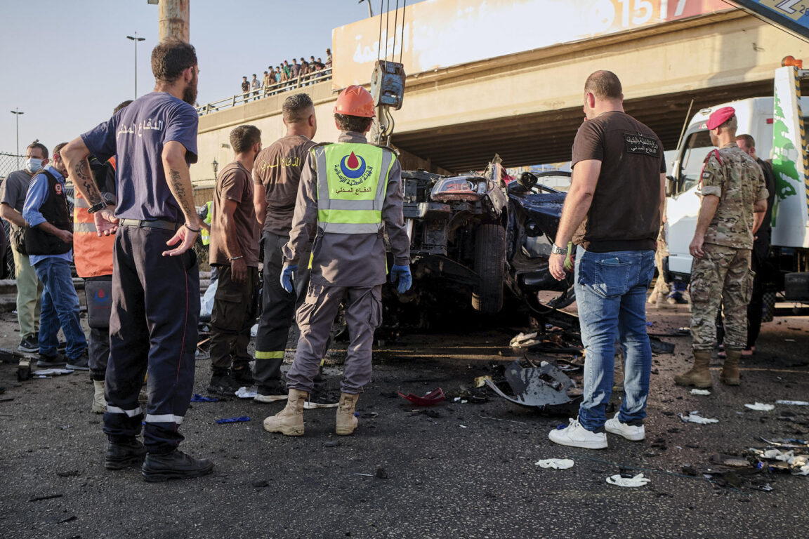 Imagen del pasado 3 de julio de 2025 que muestra un ataque con dron a un vehículo a las afueras de Beirut 
