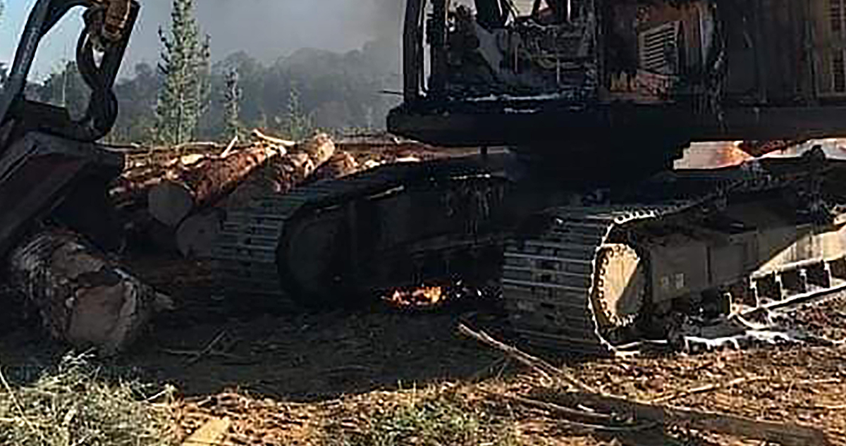 Gobierno confirma que dos máquinas forestales resultaron incendiadas en un predio en Mariquina