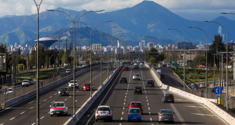 Más de 900 mil autos han regresado a la RM y al menos 17 fallecidos en accidentes en Fiestas Patrias