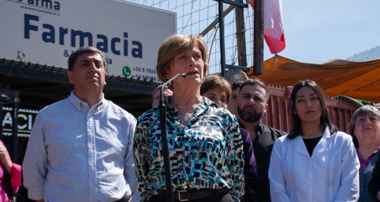 Matthei propone remedios más baratos para afiliados a Fonasa e Isapres: inversión de $US200 millones