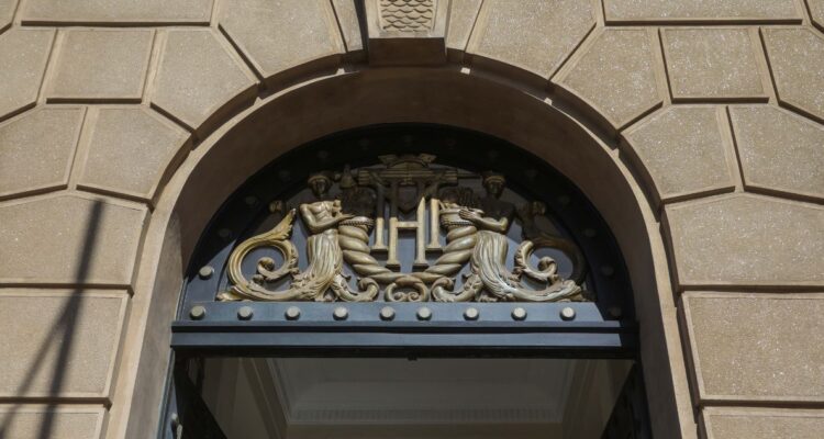 GORES: 12 tendrán recortes y 4 aumentos en Presupuesto 2026 tras caída nacional de 2,3%