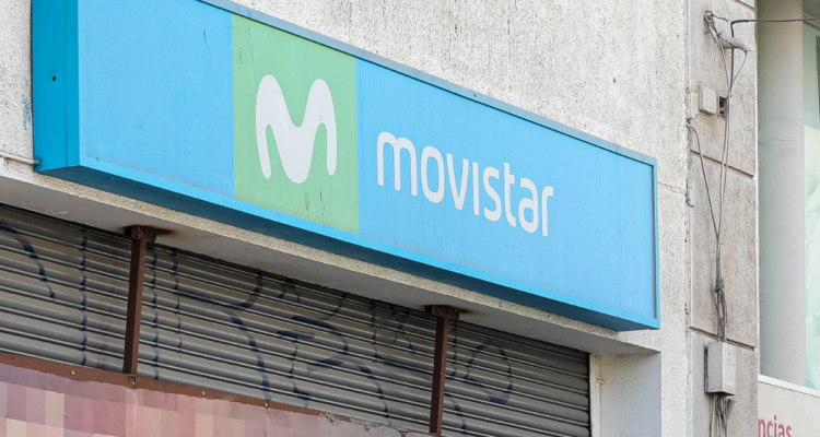 Lonquimay: emprendedores acusan a Movistar de desconectar teléfonos fijos por llegada de fibra óptica