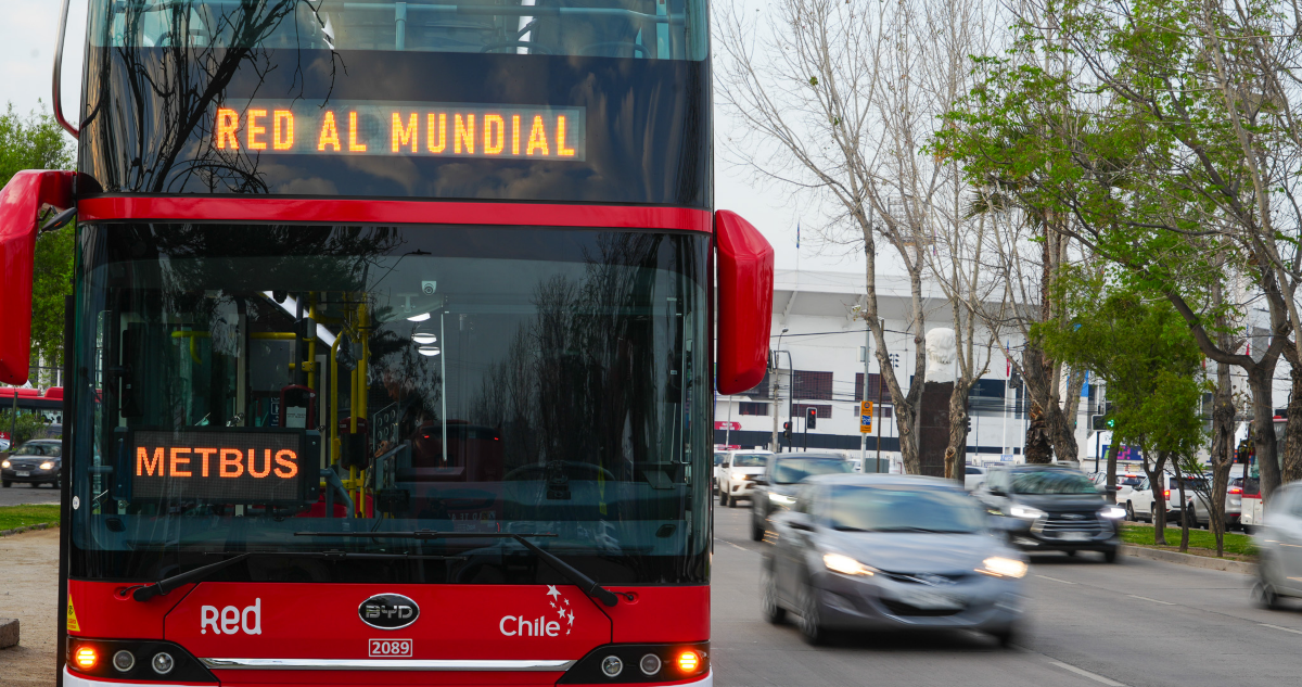 Mundial Sub 20: suman buses eléctricos de dos pisos a flota RED que llega al Estadio Nacional