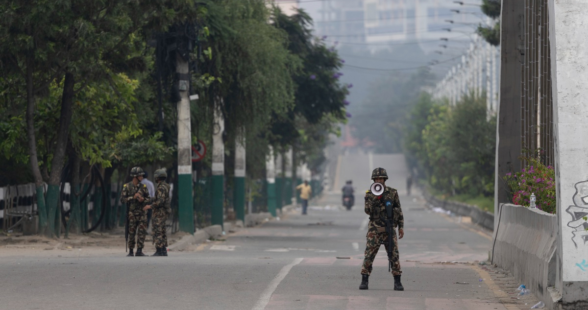 Nepal permanece bajo control militar en medio del caos, con fugas masivas de cárceles y sin Gobierno