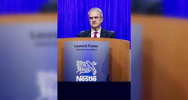 Nestlé cae con fuerza en la bolsa tras el escándalo por el romance prohibido del CEO en sus oficinas