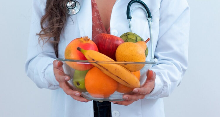 Ordenan a isapres cubrir desde ahora consultas con nutricionistas independiente del IMC del afiliado