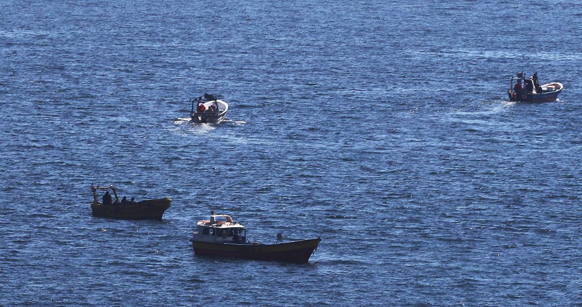 Aumento de pesca ilegal genera preocupación en caletas del Golfo de Ancud en Los Lagos