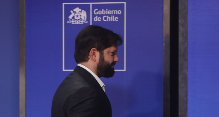 Apertura del Puente Industrial y entrega de viviendas: las actividades de Boric este martes en Bío Bío