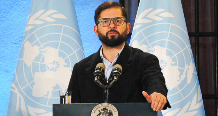 Presidente Boric llega a la ONU con Michelle Bachelet en su comitiva para reforzar el multilateralismo