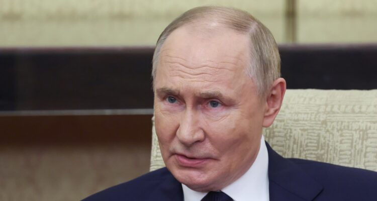 Putin califica de una “completa sandez” un posible ataque ruso contra un país de la Unión Europea