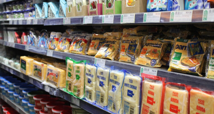 Comer lácteos es un lujo en Rusia: precios han aumentado más de 20%