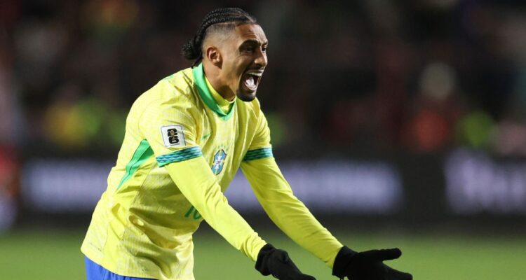 Raphinha y sus quejas al árbitro chileno Cristian Garay y Bolivia tras derrota en El Alto