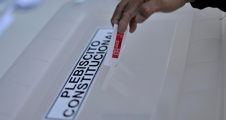 Plebiscito Constitucional en que ganó el rechazo