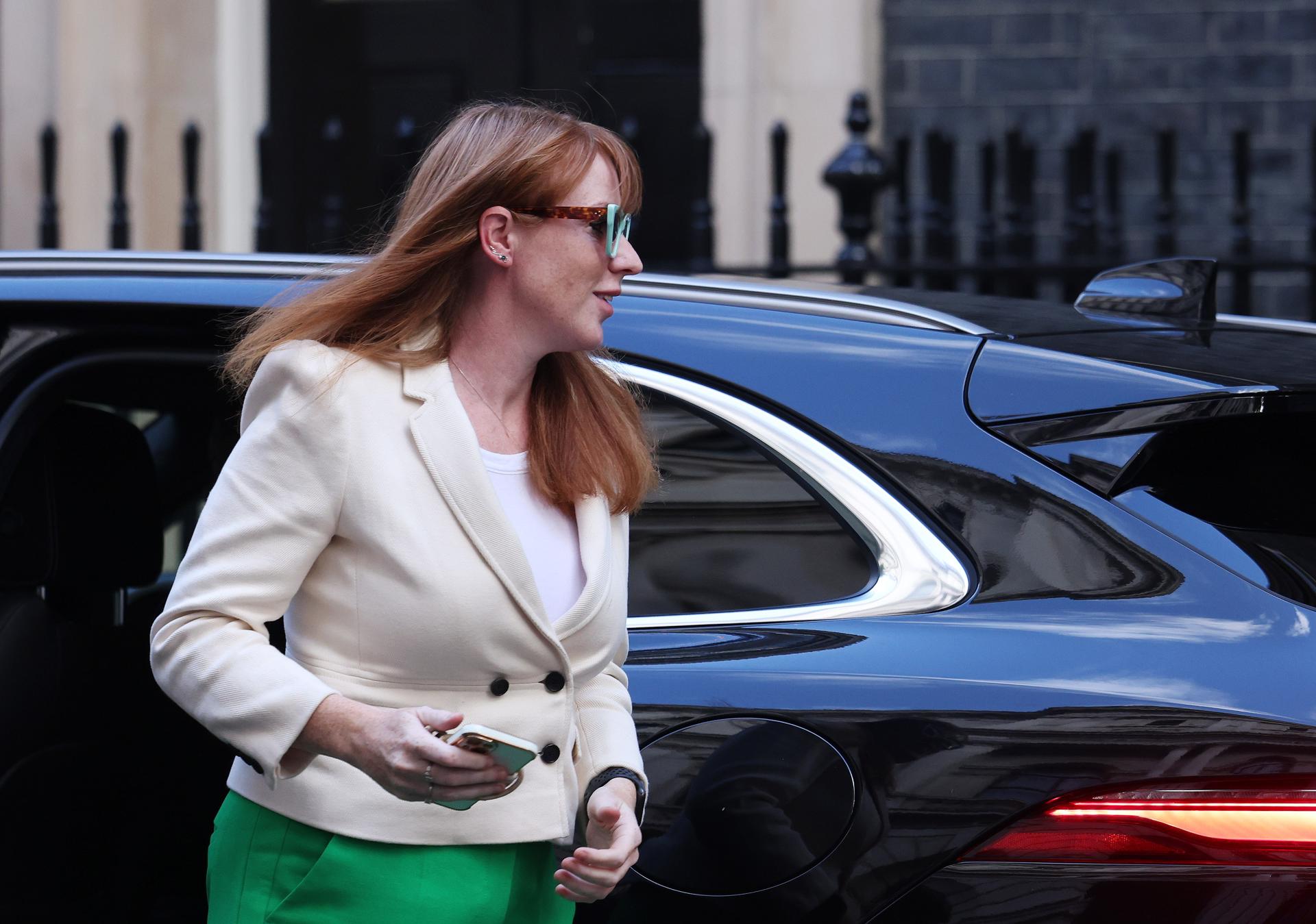 La renunciada viceprimera ministra Angela Rayner