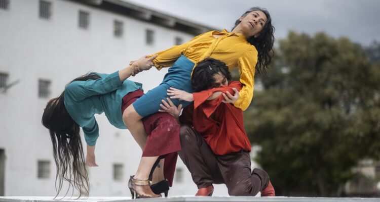 Remover Nos a Cielo Abierto