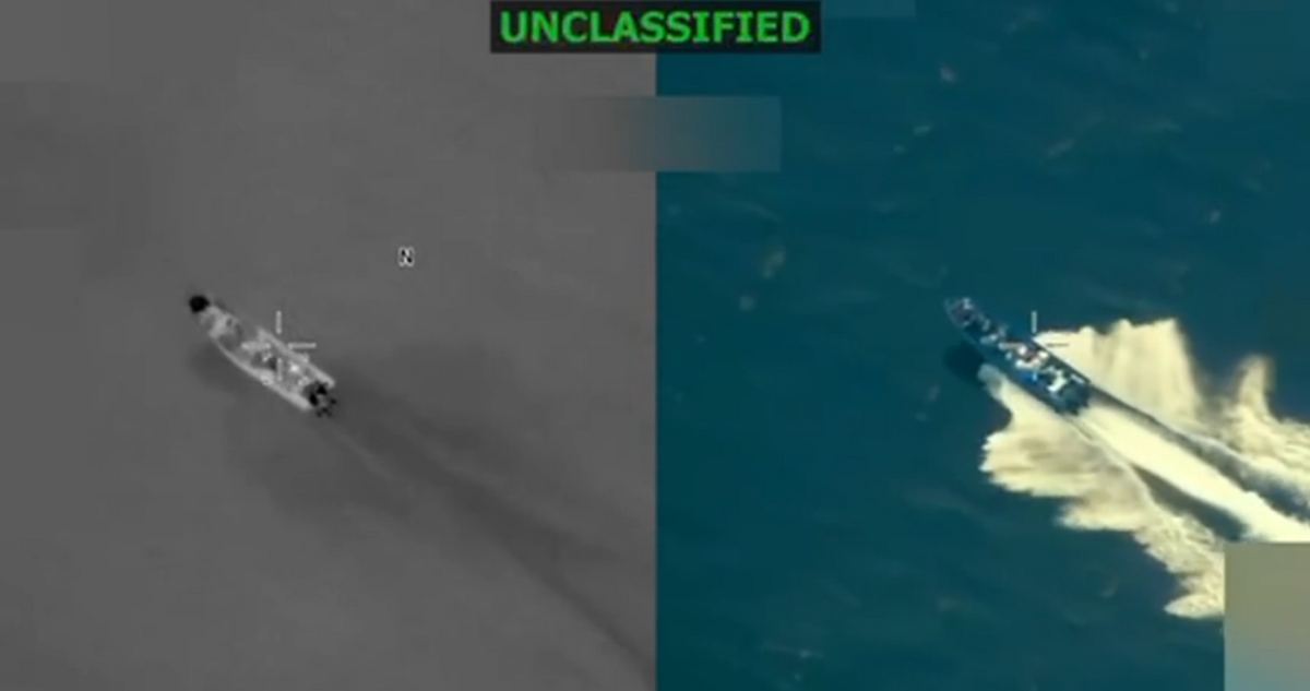 Captura de pantalla del video publicado por Trump anunciando que habían derribado una lancha.