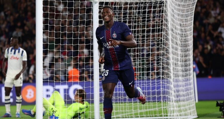Campeón PSG aplastó al Atalanta por Champions League.