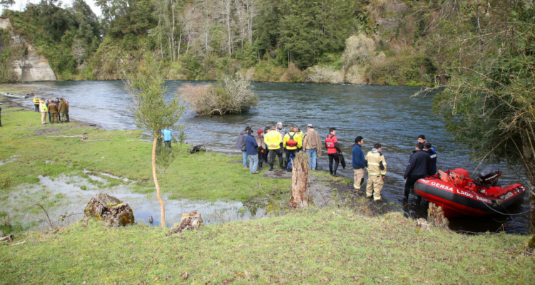 Río Bueno: comunidades mapuche cuestionan ceremonia de Millaray Huichalaf en que murieron dos personas