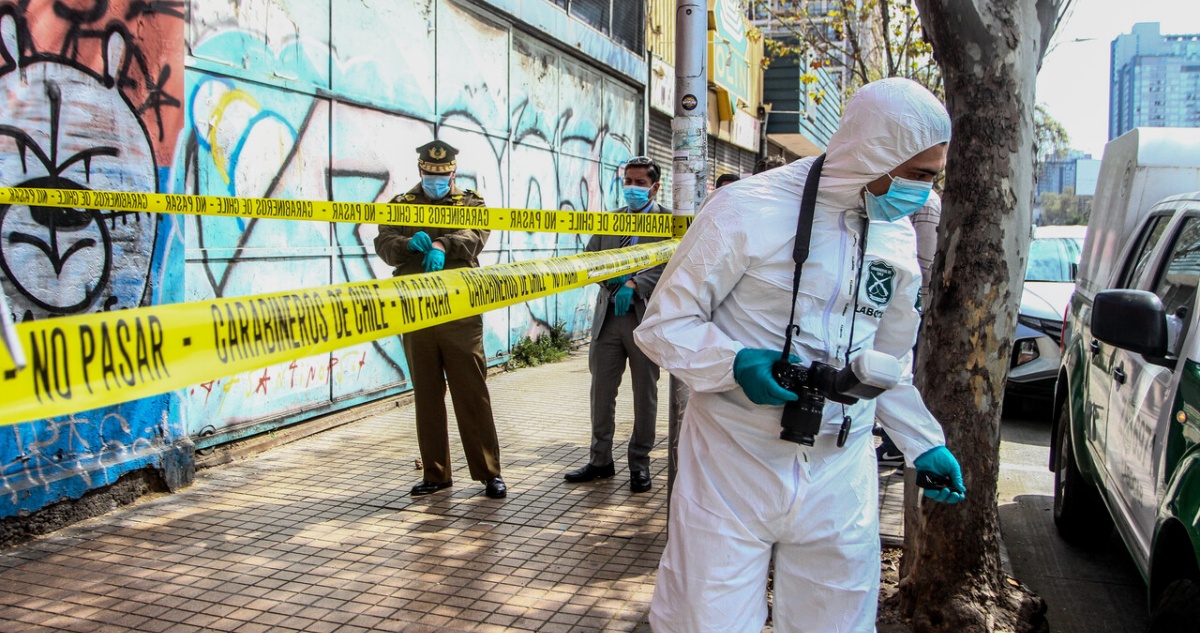 Confirman que al menos 18 armas fueron robadas desde el Laboratorio de Criminalística de Carabineros
