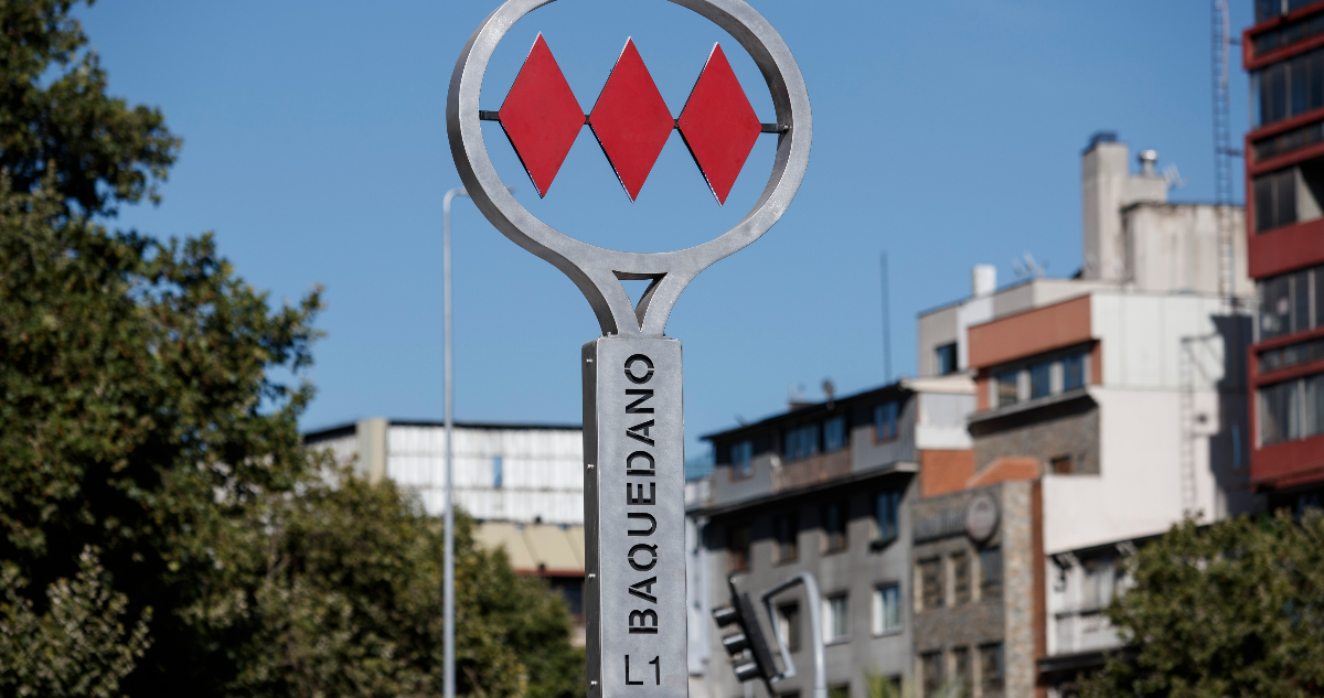 Restablecen servicio en Línea 1 del Metro tras cierre de siete estaciones en Santiago y Providencia