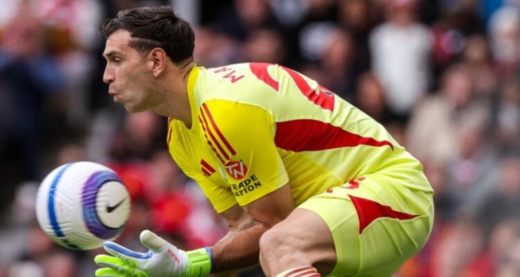 Futuro de Dibu Martínez sigue siendo una incógnita.