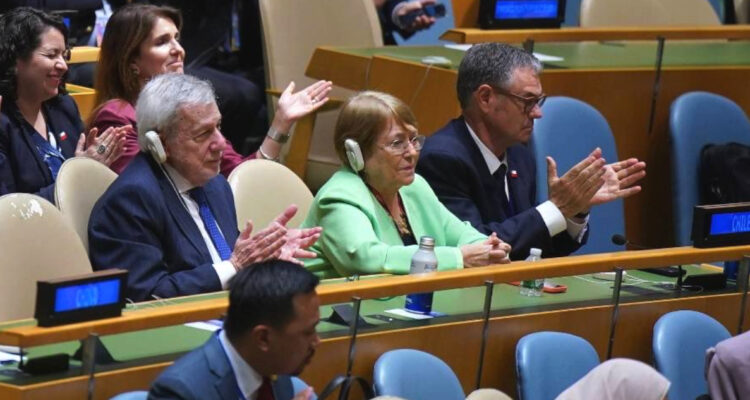 Senadores socialistas impulsan candidatura de Bachelet a la ONU como un proyecto país