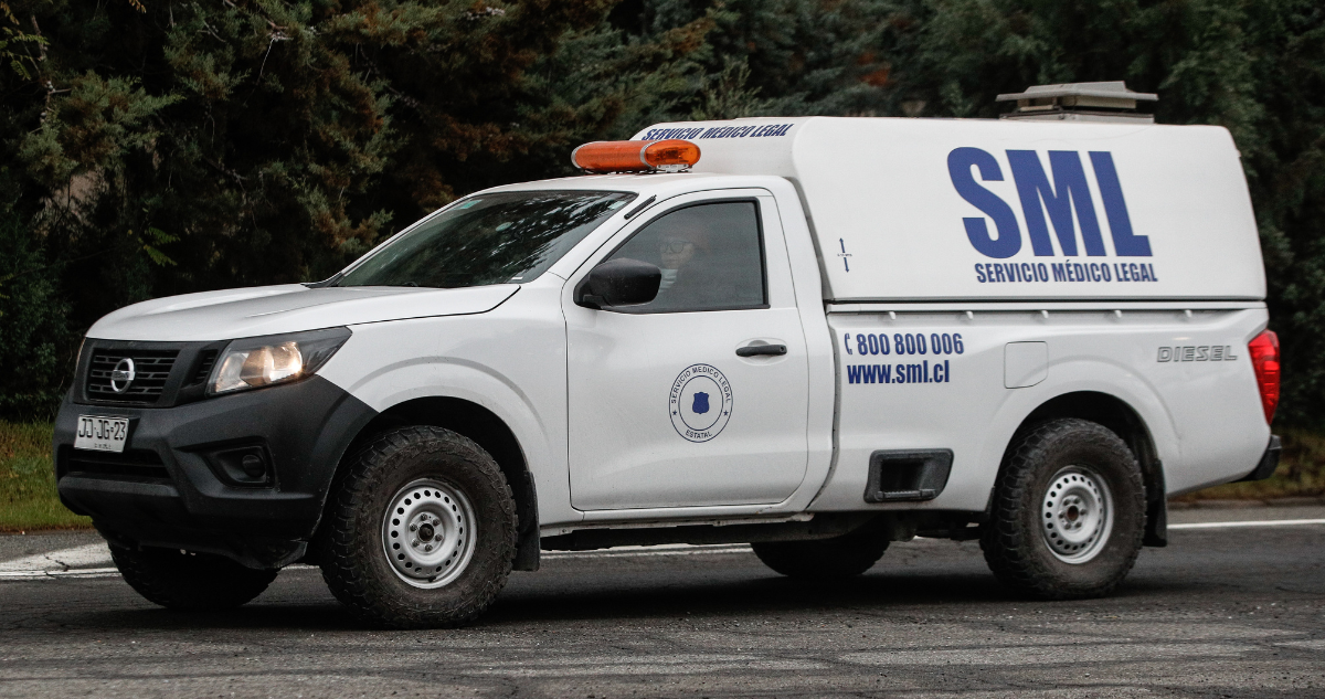 Hermanos de 13 y 15 años fallecen tras recibir descarga eléctrica en Licán Ray: instalaban un mástil