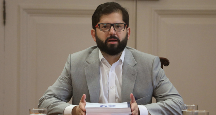 Gobierno de Boric ingresará última Ley de Presupuestos: oposición llama a frenar “gastos excesivos”