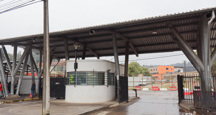 Sujeto investigado por homicidios en Lota y Coronel fue apuñalado en cárcel de Concepción: está grave