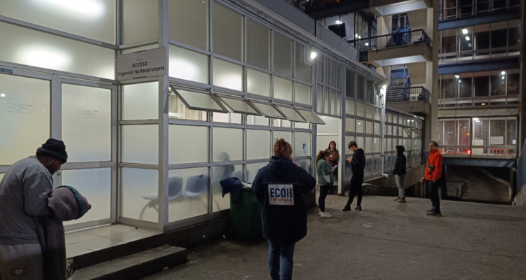 Hombre sufre brutal ataque grupal en toma de Placilla: está bajo coma inducido en Hospital Van Buren