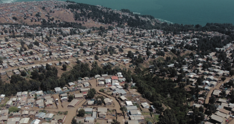 Ministro Montes sostiene reunión con dueños de terreno en que se emplaza la megatoma de San Antonio