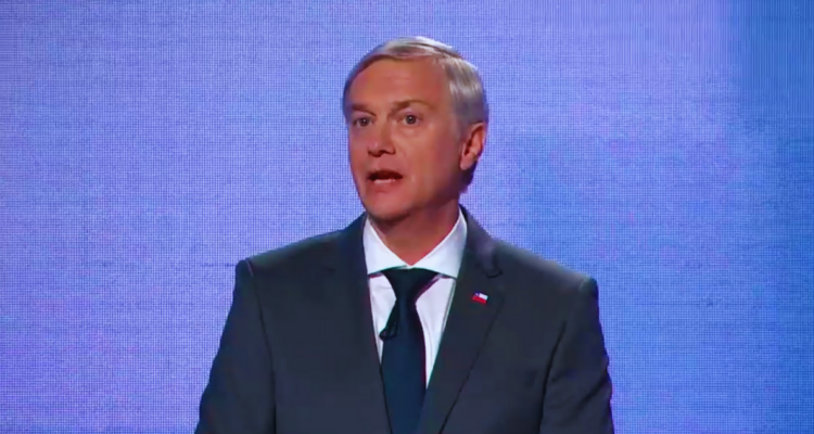 “Tengo un revolver con cinco balas”: Kast fue el único candidato que reconoció tener un arma en casa