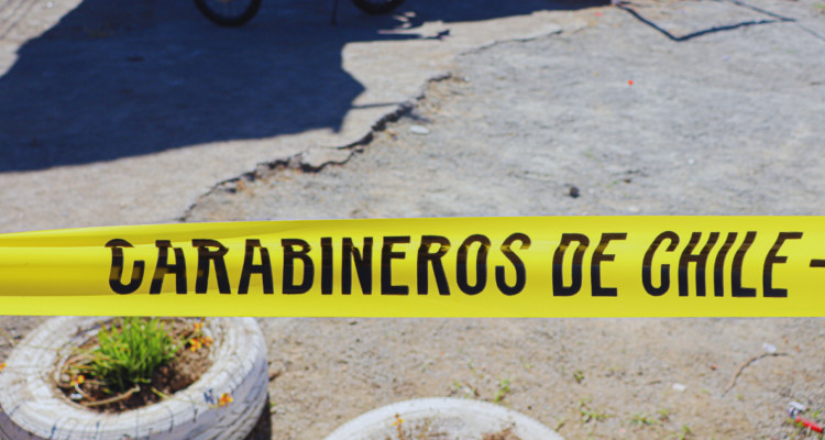 Adulto mayor fue golpeado en la cabeza hasta la muerte al interior de un campamento en Valdivia