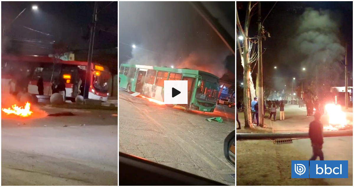 Un carabinero herido, dos buses quemados y barricadas deja conmemoración del Golpe de Estado en la RM
