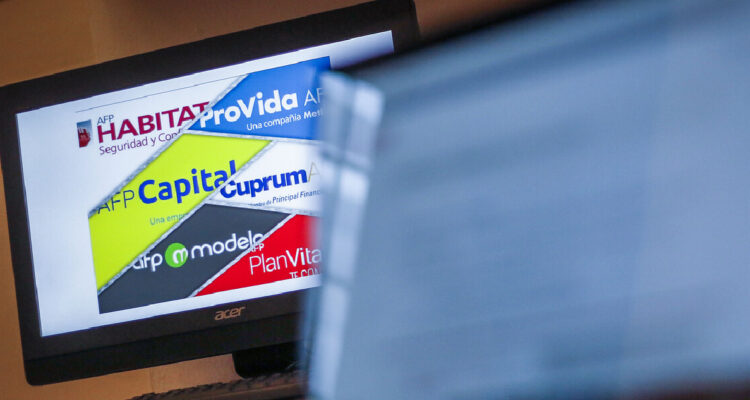 Superintendencia de Pensiones multa a las siete AFP por incumplimiento en pagos a interconsultores