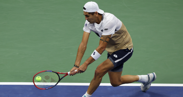 A Tabilo le resulta la apuesta: debuta con triunfo en challenger que privilegió por sobre Copa Davis