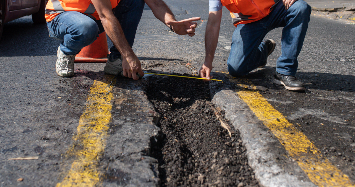 “Tápame el hoyo”: diputada Yeomans impulsa proyecto para agilizar reparación de calles y avenidas