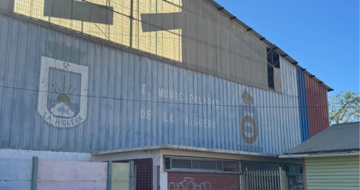 Trabajador muere tras caer 12 metros desde gimnasio en Coquimbo: realizaba trabajos en el techo
