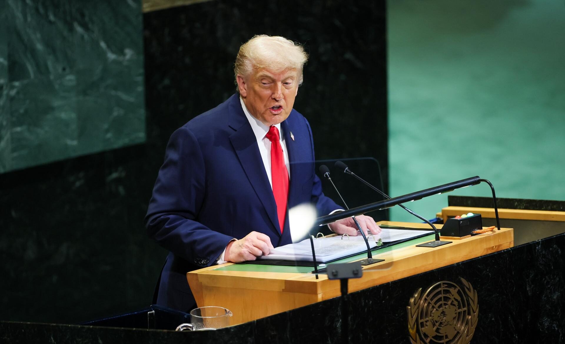 Donald Trump habla durante el debate general del 80º período de sesiones de la Asamblea General de las Naciones Unidas