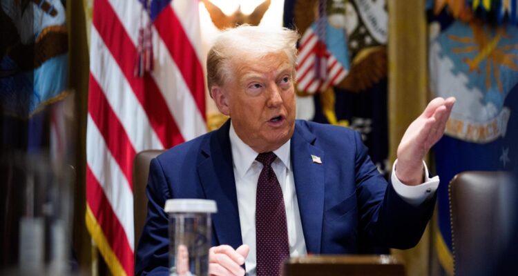 Donald Trump – Departamento de Defensa – Departamento de Guerra