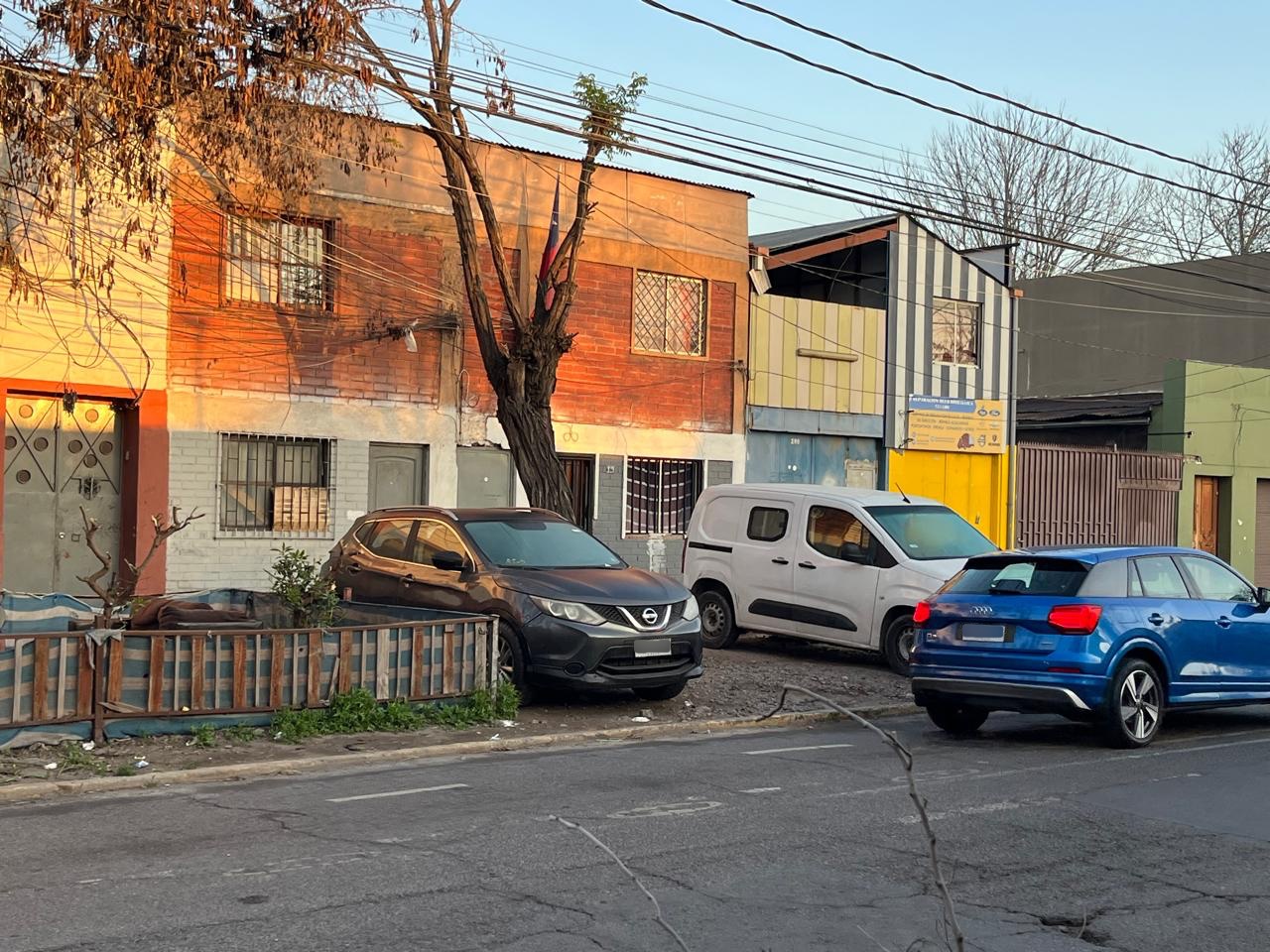 Investigan turbazo en Estación Central: delincuentes vestían ropas similares a las de Carabineros