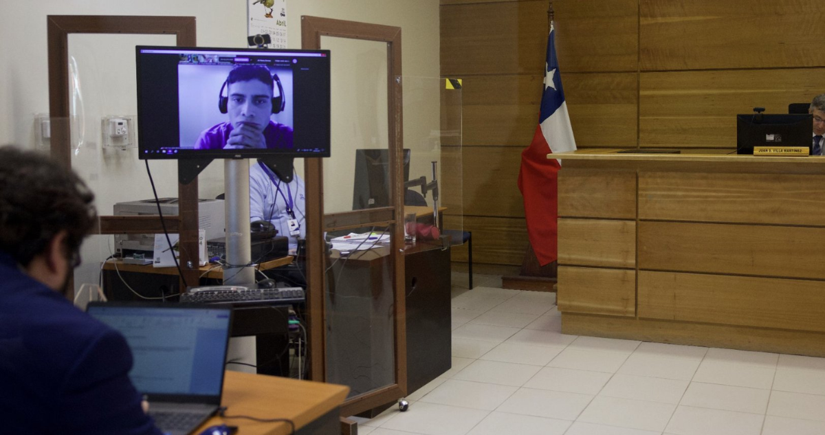 Inicia juicio por hombre que fue apuñalado 40 veces en motel de Punta Arenas: acusan crimen homofóbico