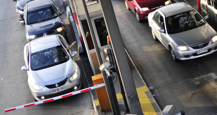 Proyectan que cerca de 130 mil vehículos cruzarán por plaza de peaje de Quepe durante Fiestas Patrias