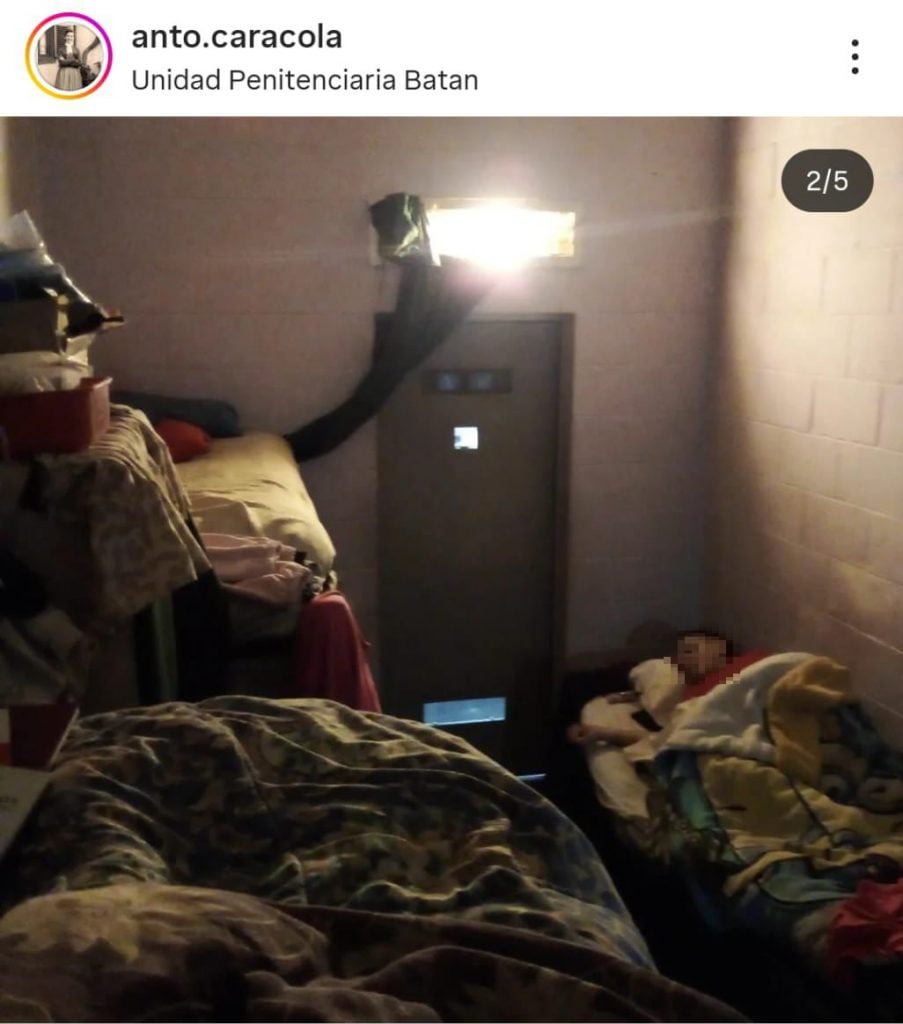 Viuda Negra en la carcel