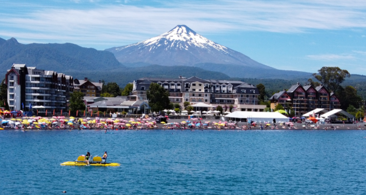 Pucón: piden a autoridades procedimientos claros ante posibles cambios de alertas en volcán Villarrica