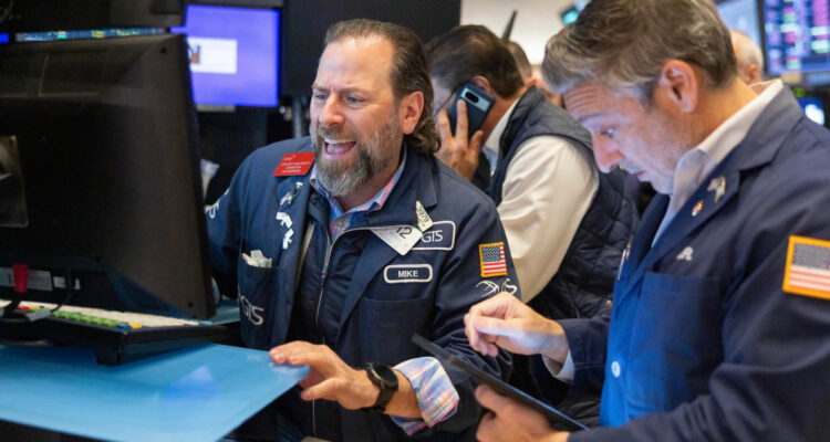 Wall Street cierra mixto con Oracle anotando su mejor jornada desde 1992