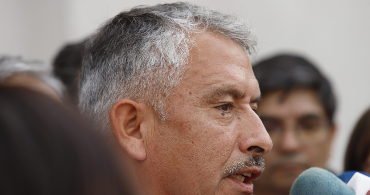 Chiguayante: exalcalde asegura que nunca fue informado de situación de director jurídico de la comuna