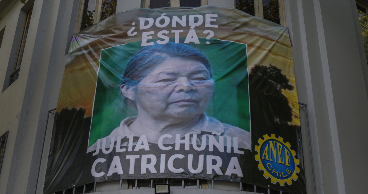 Caso Julia Chuñil: detienen a una madre y su hijo en medio de investigación por amenazas contra fiscal