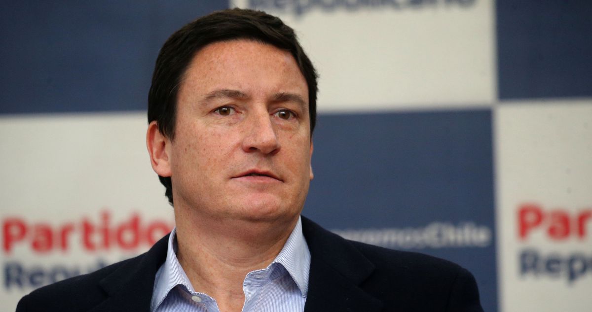 Revelan que Squella (REP) recibió advertencia sobre bots antes que estallara polémica