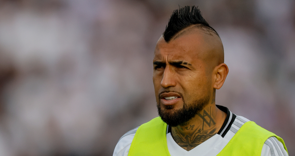 Arturo Vidal jugando para Colo Colo
